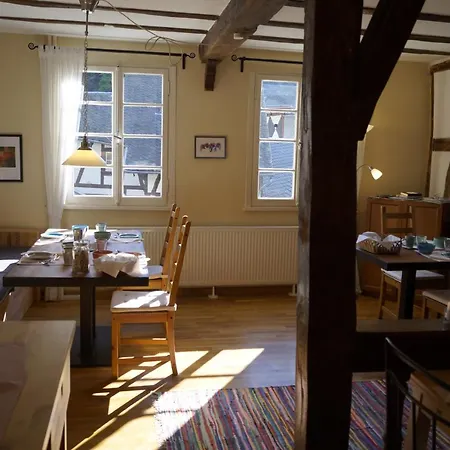 Bed & Breakfast Der Kleine Globetrotter Monschau