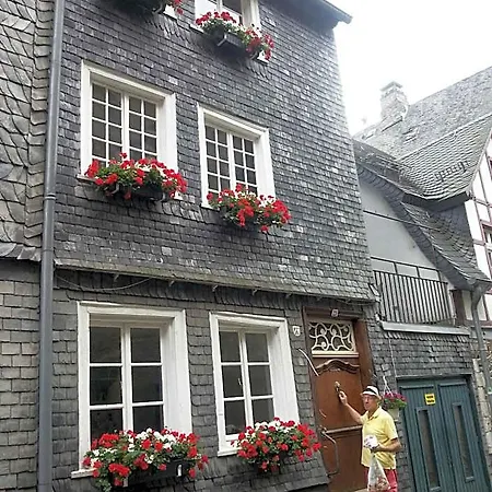 Frühstückspension Der Kleine Globetrotter Monschau